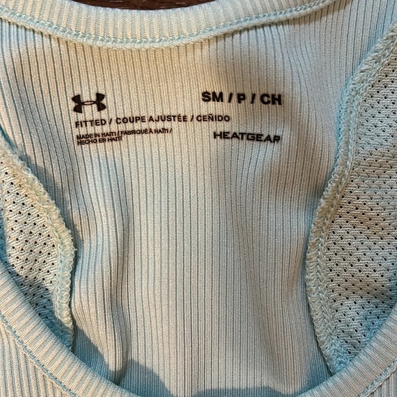 Under Armour Women’s UA Victory Heat Gear Tank - Picture 3 of 4